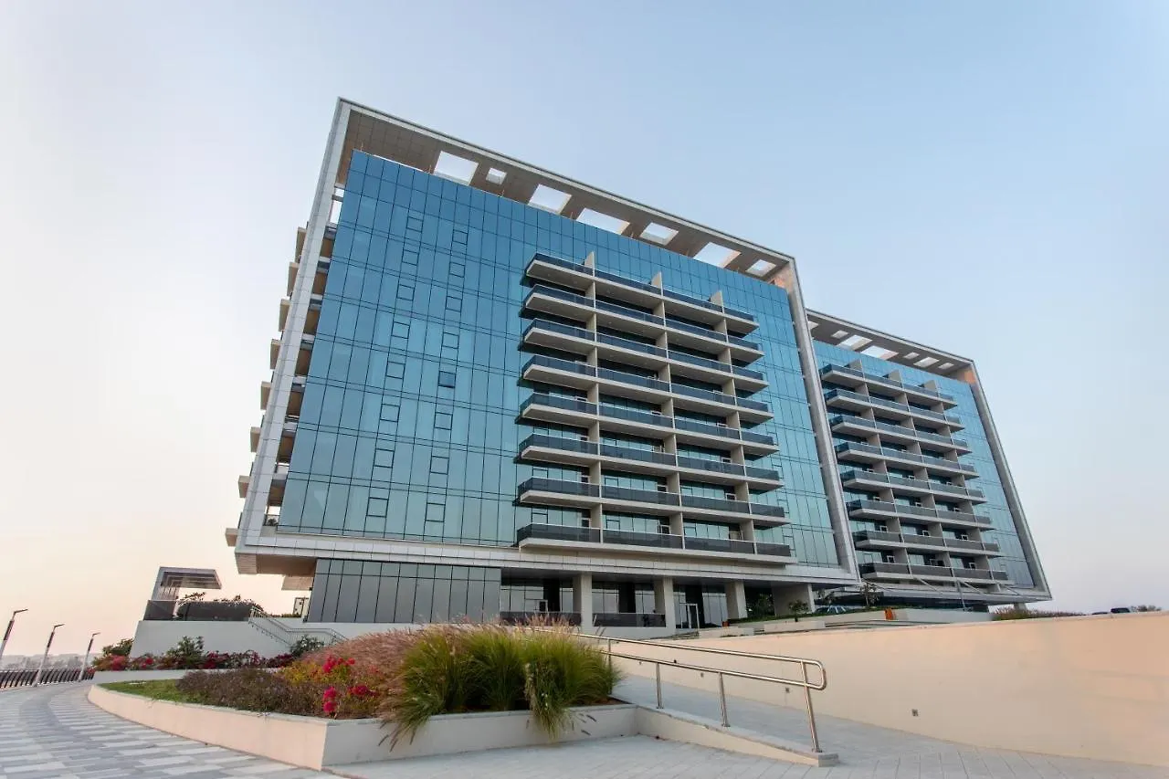 Live In The Middle Of Lagoons And Sea Ras al-Khaimah Apartment